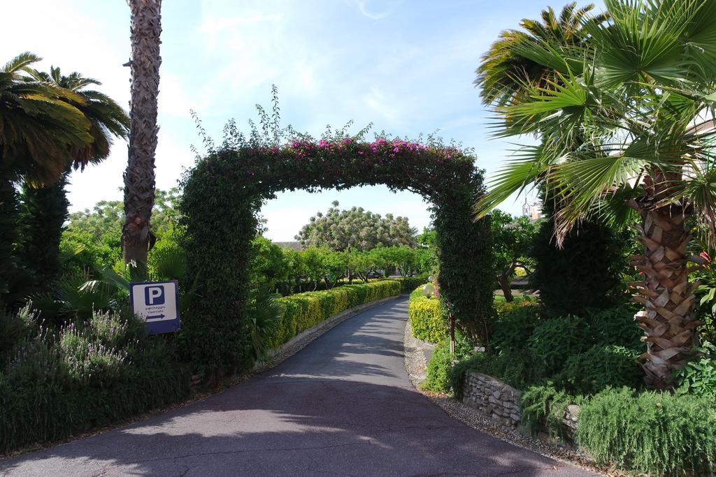 Hotel Villa San Giuseppe 산토바르톨로메오알마레 외부 사진